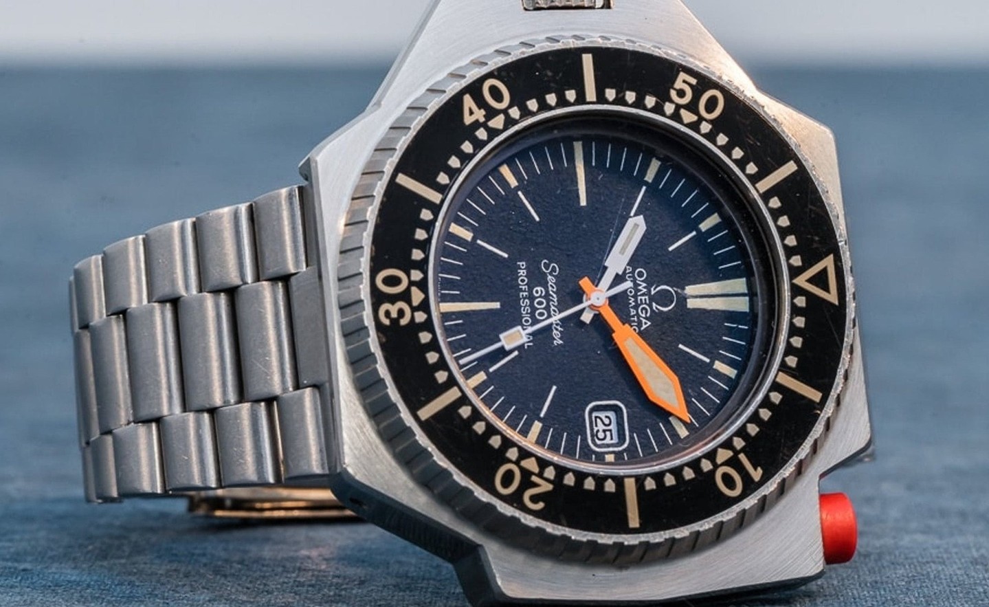 From the Deep Blue to the Wrist: A History of Diving Watches

The history of diving watches is one of the most compelling stories in horology — born from necessity, refined by engineering, and elevated into icons of style

Read more:
