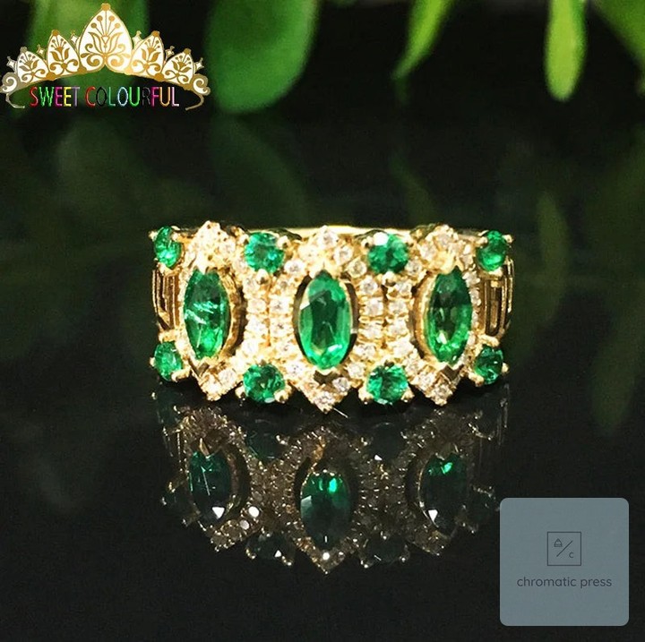Genuine 18K gold wedding bands transform ordinary moments into forever memories.

This isn't costume jewelry—it's real gold crafted for women who deserve authenticity. Our emerald-centered rings feature prong settings that let light dance through every facet, creating that romantic sparkle that catches eyes and hearts alike.

Customizable to match your unique love story. Only for $619.31—that's 48% off.

Shop now: https://chromatic-press.myshopify.com/discount/LRCJE48?redirect=/products/100-18k-white-gold-sale

#18KGoldRings #WeddingBands #EmeraldRings #BridalJewelry #GoldSale
