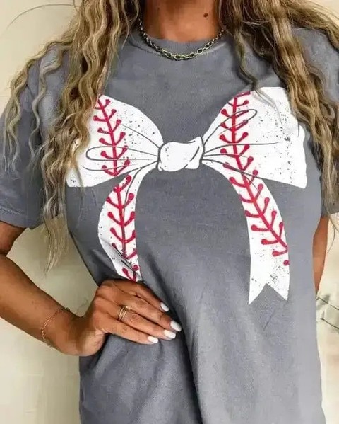 Casual tees with personality are the ultimate wardrobe essential—and this one's a total vibe.

Our Baseball Bowknot Graphic Tee blends sporty charm with girly sweetness in one playful design. Whether you're styling with jeans or pairing it with your favorite summer pieces, this crew neck tee delivers effortless cool vibes.

The relaxed fit means you can wear it all day without thinking twice. Comfy, fun, and undeniably cute—this is the graphic tee you've been searching for.

Now at £20.16. Grab yours before it's gone.

#BaseballTee #GraphicTee #CasualStyle #SummerFashion #FashionFitz