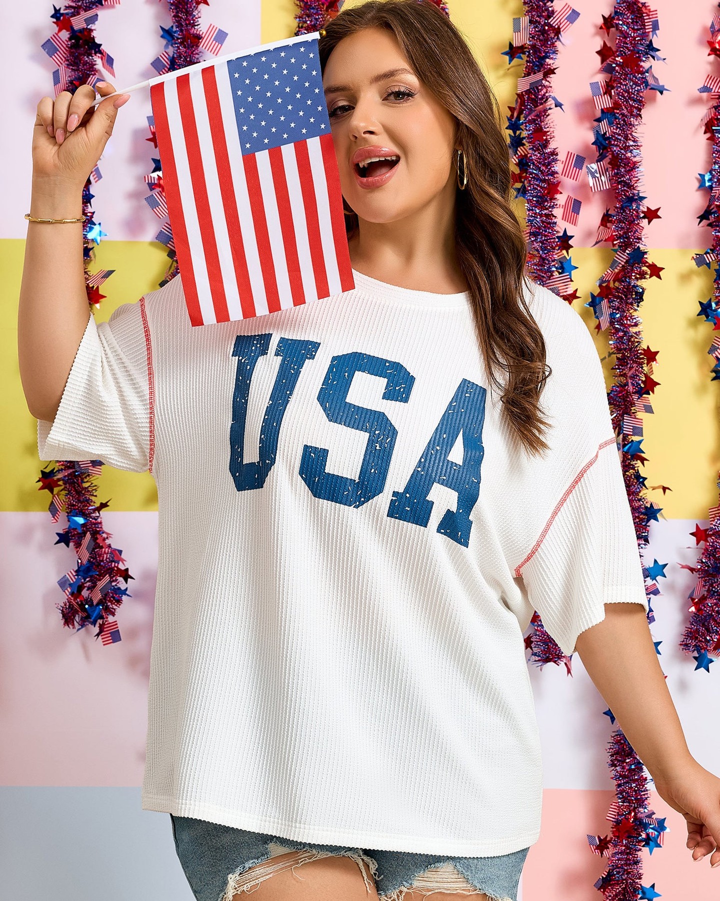 Your wardrobe needs that perfect casual tee that works for everything.

This twisted rib plus size t-shirt combines texture and timeless Americana vibes in one piece. The unique twisted rib fabric adds visual interest while the vintage USA letter print keeps things effortlessly cool.

In classic white, it's the kind of top you'll reach for again and again. Comfy, stylish, and made for real life.

Now at £17.14 — grab yours before it's gone.

#PlusSizeFashion #VintageStyle #CasualStyle #AmericanaVibes #PlusSizeTee