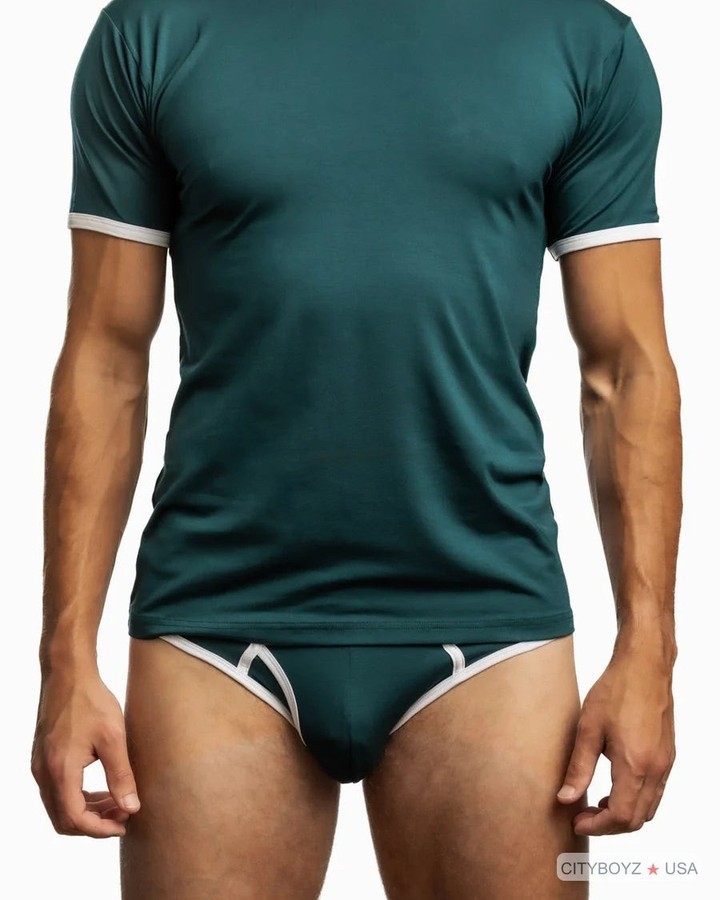 Your wardrobe just got a serious upgrade.

The Jack Adams Modal Ringer Short Sleeve T Shirt combines vintage vibes with modern comfort. Crafted from luxurious Lenzing Modal™ fabric with 4-way stretch, it hugs your frame perfectly while moving with you all day long.

Soft, stylish, and versatile—perfect for the gym, layering, or just living your best life.

#JackAdams #ModalTee #ComfyStyle #MensFashion #ElevateYourLook