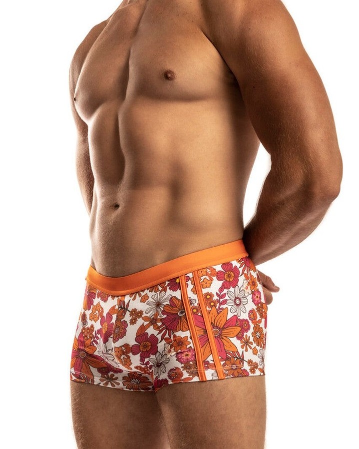 100% certified recycled materials—now that's a swim trunk that actually gives back.

Feel the difference with smooth, stretchy fabric that moves with you. UPF50+ sun protection keeps you safe while you soak up the vibes. Secure fit, zero distractions, pure comfort.

#SustainableSwim #BeachStyle #EcoFriendly #JackAdams