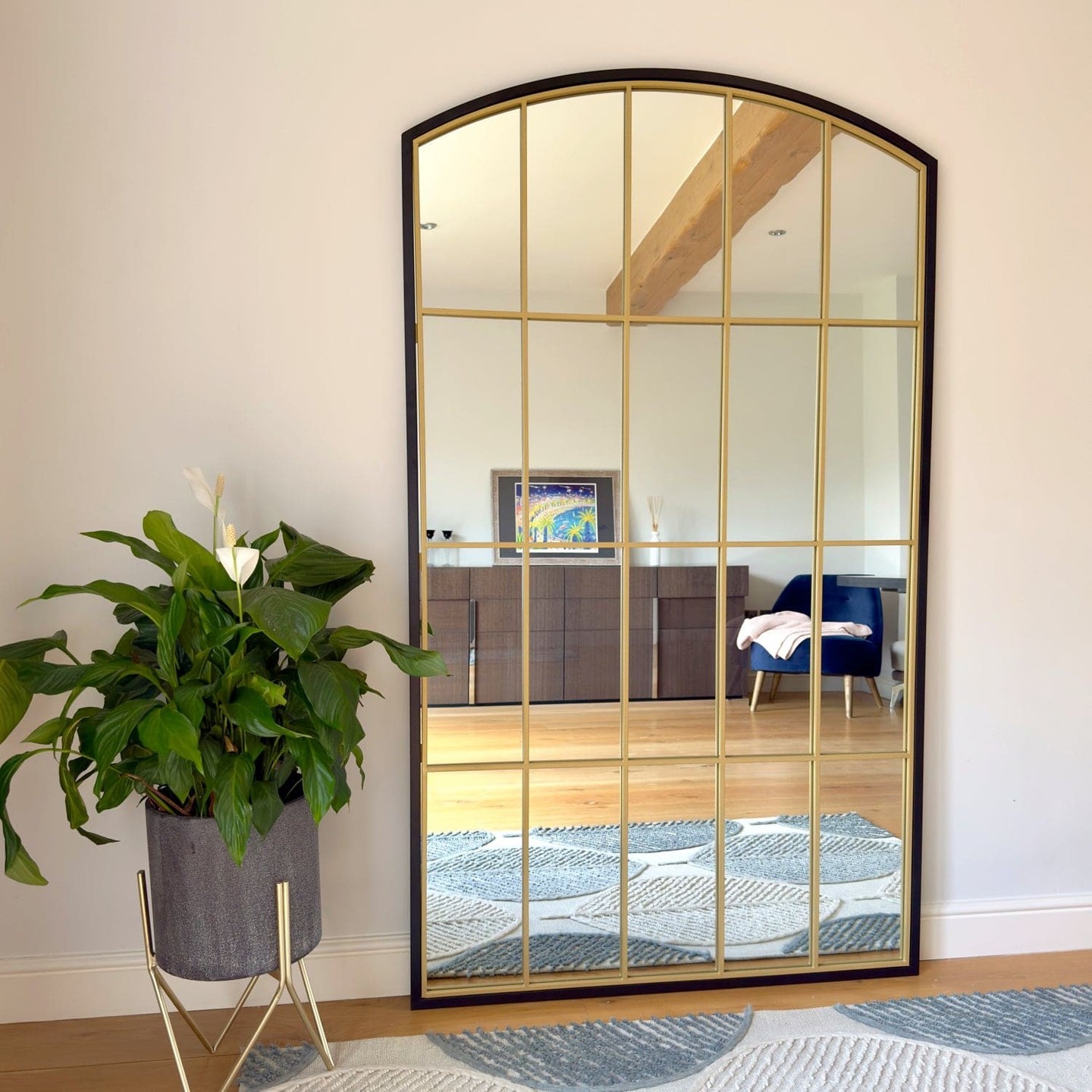 Your space deserves a mirror that's as stunning as it is functional.

The Tomi arched lattice mirror transforms any room into something extraordinary. That hand-welded frame? Pure craftsmanship. The gold accents catch light beautifully, making your space feel bigger and brighter.

At 180cm x 105cm, it's the statement piece your walls have been waiting for.

Available now for £369.95 at https://jobuhome.com/products/tomi-full-length-black-gold-metal-arched-lattice-window-mirror

#StatementMirror #HomeDecor #InteriorDesign #ModernStyle #MirrorMagic