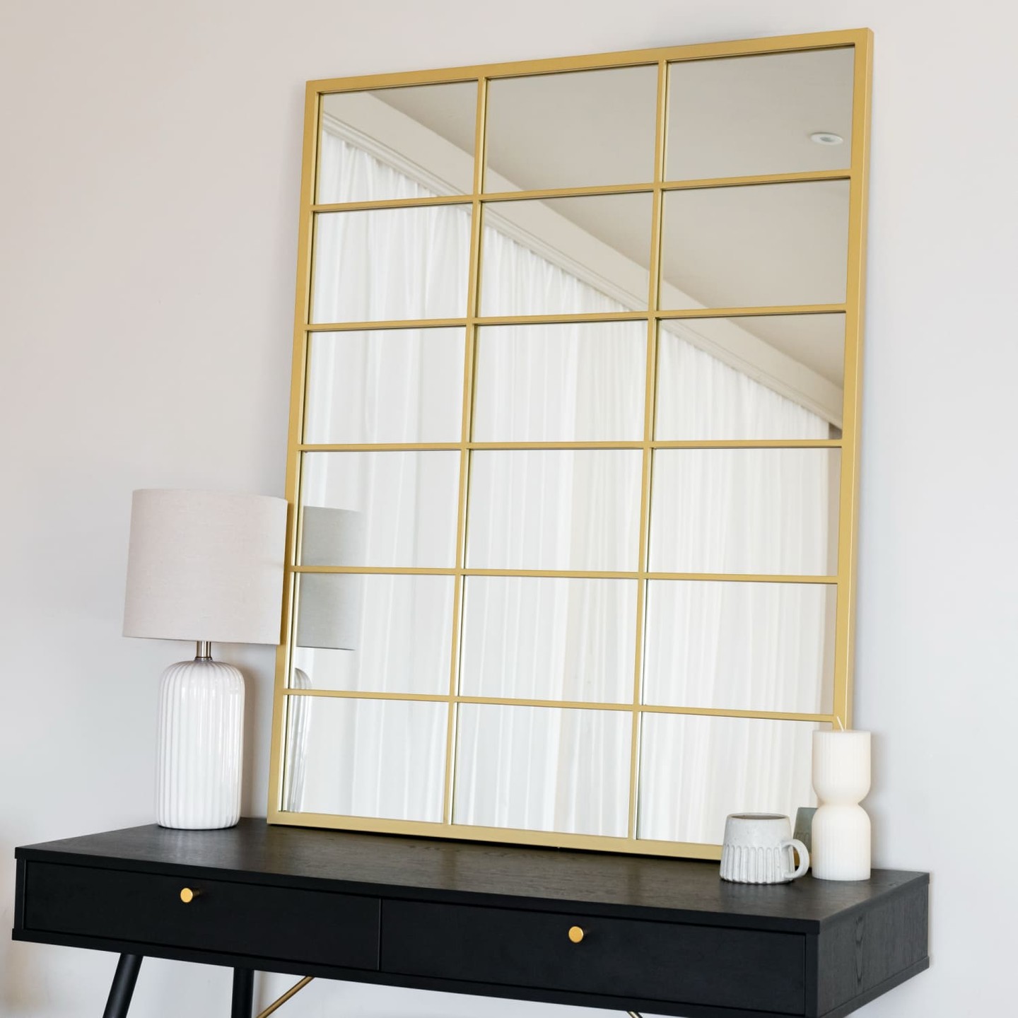 120cm x 95cm of pure elegance. The Kyō mirror transforms how light moves through your space, adding depth and brightness to any room.

Its clean gold metal frame brings sophistication without the fuss—just timeless design that works with everything you already love.

Perfect for modern homes that value quality over clutter.

Grab yours for £249.95 at https://jobuhome.com/products/kyo-gold-metal-rectangle-lattice-grid-mirror-120cm-x-95cm

#KyōMirror #GoldMirror #ModernHome #InteriorDesign #MirrorGoals