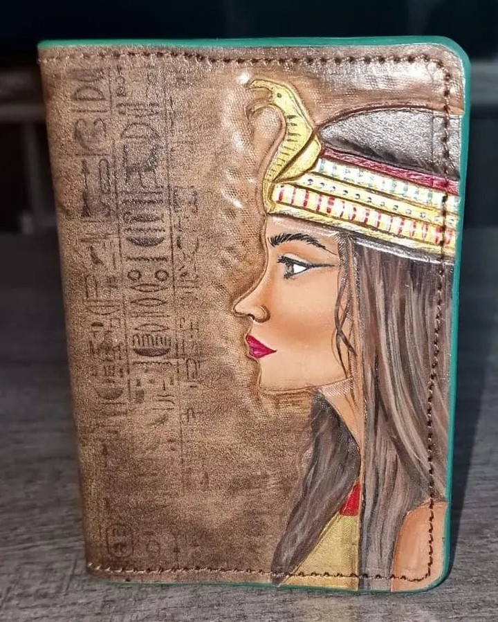 87% of travelers say their passport cover is the first thing people notice in their carry-on.

Upgrade yours with genuine leather that gets better with age. This handmade cover develops a unique patina over time, turning it into a true travel companion with character.

Elegant, durable, and built to last through countless adventures. Now at €49,00

Shop: 

#PassportCover #GenuineLeather #TravelAccessories #HandmadeLeather #TravelStyle
