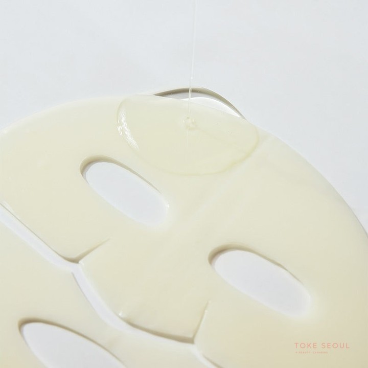 Te despiertas, te miras al espejo y ves tu piel más radiante que nunca.

La mascarilla Radiant Vita Niacinamide Real Deep Mask de Biodance ilumina al instante, unifica el tono y desvanece esas manchas que tanto te molestan. Con niacinamida y glutatión, tu piel brilla desde la primera aplicación.

#KBeauty #RadiantVita #MascarillaIluminadora #PielRadiante #Biodance