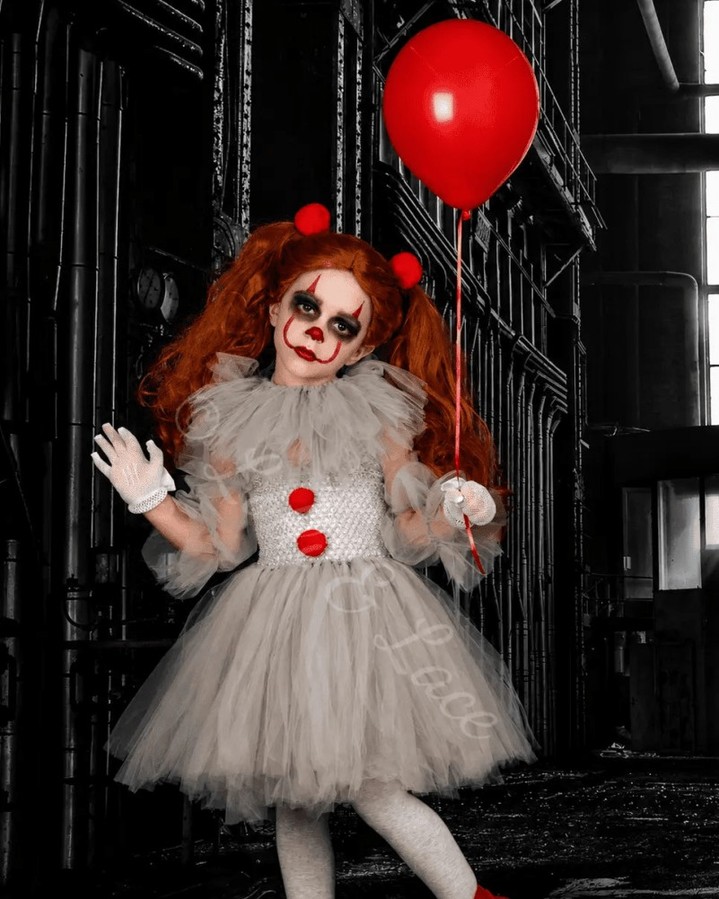 Your little Halloween star is ready to steal the show with this complete Pennywise-inspired costume set.

Creepy-cute carnival magic comes together with a white tutu dress, bright red pom-pom accents, coordinating collar, gloves, pantyhose, hair accessories, and a red balloon prop—everything needed for an unforgettable dress-up moment.

Perfect for Halloween parties, parades, photoshoots, and bold costume moments.

https://ssdlr.shop/l/4dcd2aa1

#HalloweenCostume #CarnivalCostume #GirlsHalloween #DressUpMagic #HalloweenTutu